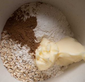 gateau-rapide-citrouille-crumble-epices-automne-4