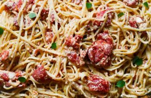 Linguines-facile-four-tomate-saucisse-vegetale-1